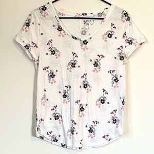 LOFT Vintage Soft White Tee with Pink and Purple Floral Design - Size: Medium